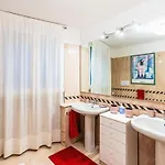 Dody By Interhome Apartman