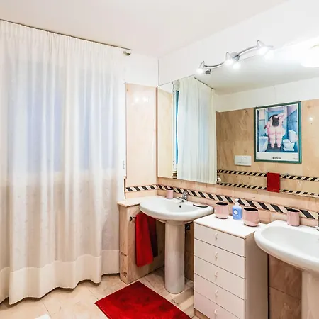 Dody By Interhome Appartement